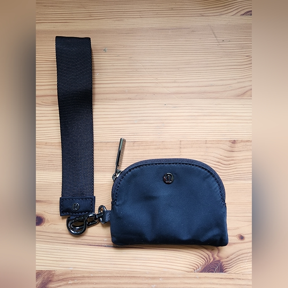 Lululemon Dual Pouch Wristlet